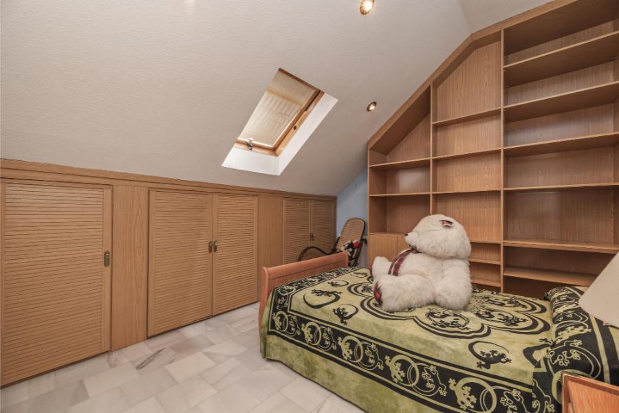 Low Ceiling Attic Wardrobes